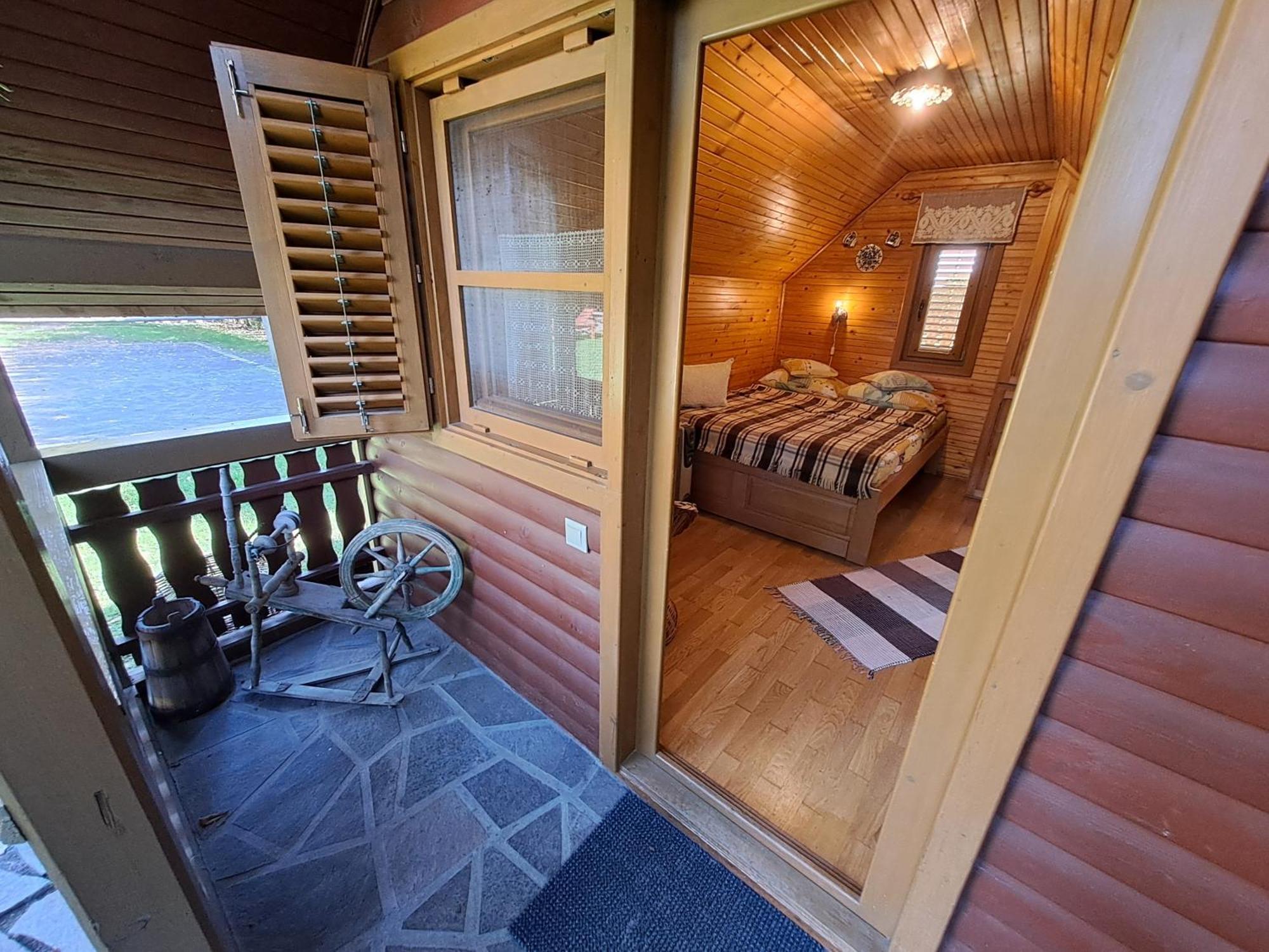 Nagy Lak Ii. Villa Sub Cetate Exterior foto