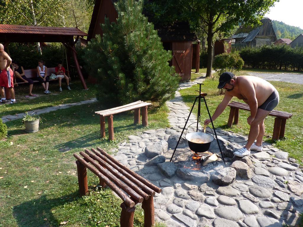 Nagy Lak Ii. Villa Sub Cetate Exterior foto
